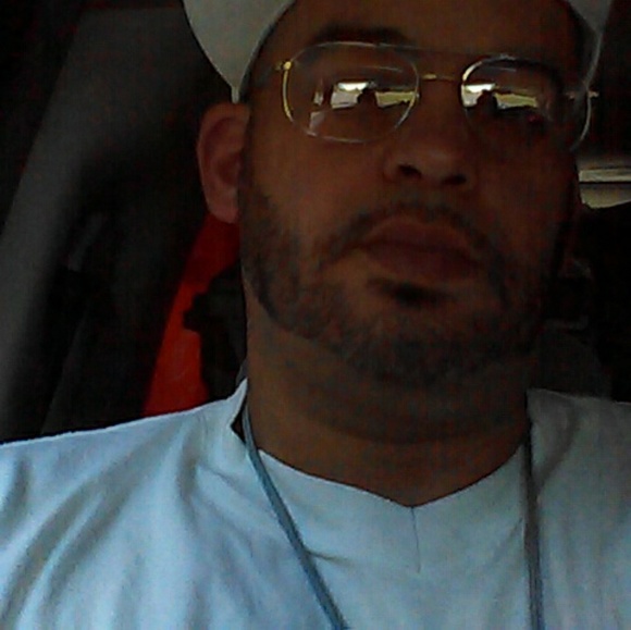 Profile Picture of Matthew Longoria (@n2deep2345) on Poshmark