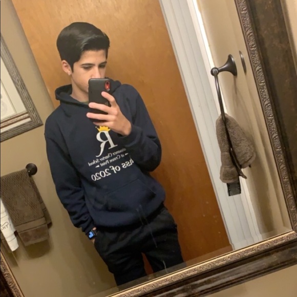 Profile Picture of Jacob Shapiro (@jacobshapiro33) on Poshmark