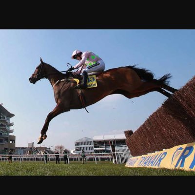 Profile Picture of Andrew Garbett (@andygarbett13) on Twitter
