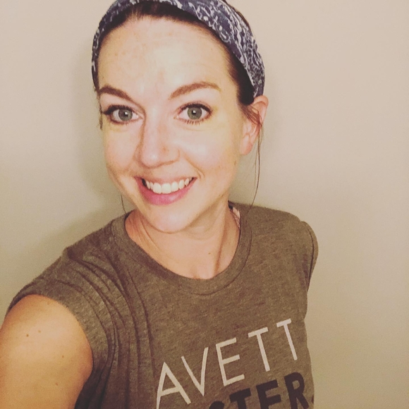 Profile Picture of Christa Rowsell (@cbrowsell) on Poshmark