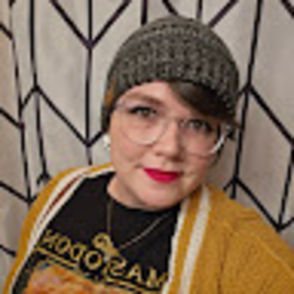 Profile Picture of Kaylynn Linsley (@kaylynn_linsley) on Poshmark