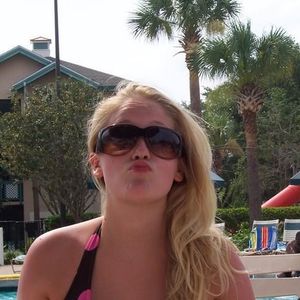 Profile Picture of Amanda Seidl (@cometomexx) on Myspace
