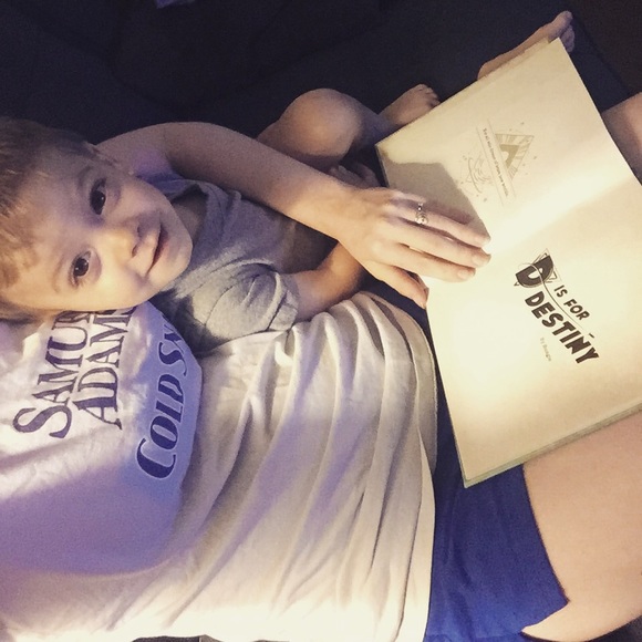 Profile Picture of Cassandra Craig (@ccraiglilred) on Poshmark