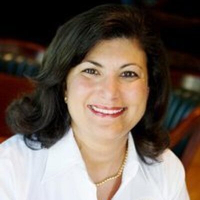 Profile Picture of Paula Dockery (@cpaulanovb) on Twitter