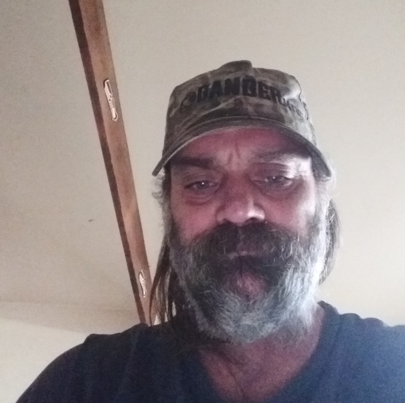 Profile Picture of Sam Hastings (@samhastings307) on Poshmark