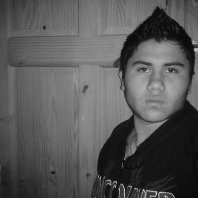 Profile Picture of James Barahona (@Jhens1318) on Twitter