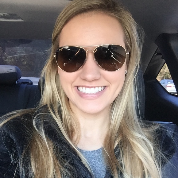 Logan Moran - Poshmark Profile Picture of Logan Moran (@loganrmoran) on Poshmark