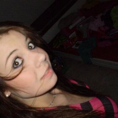 Profile Picture of Jessica Weitz (@gossipgirl2410) on Twitter
