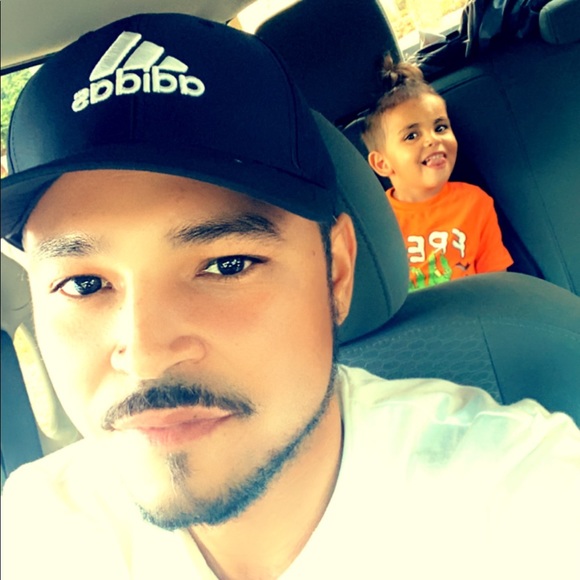 Profile Picture of Javier Quinones (@quinonesjavi88) on Poshmark