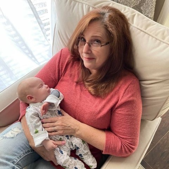 Profile Picture of Tammi Hambright (@medicprincess05) on Poshmark