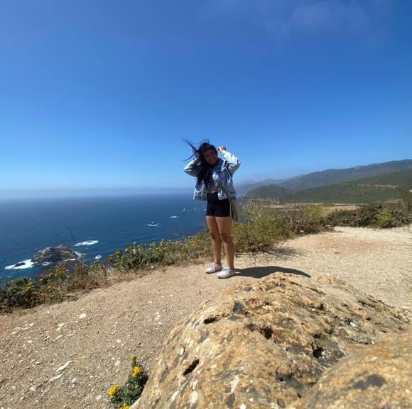 Profile Picture of Kimberly Cabañas (@kcabanas34) on Poshmark