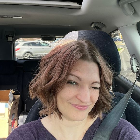 Profile Picture of Rachel Nepean (@rachelnepean) on Poshmark