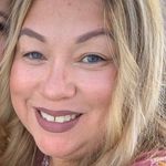 Profile Picture of Yvette Morales-Alarcon (@halosweetsandtreats) on Instagram