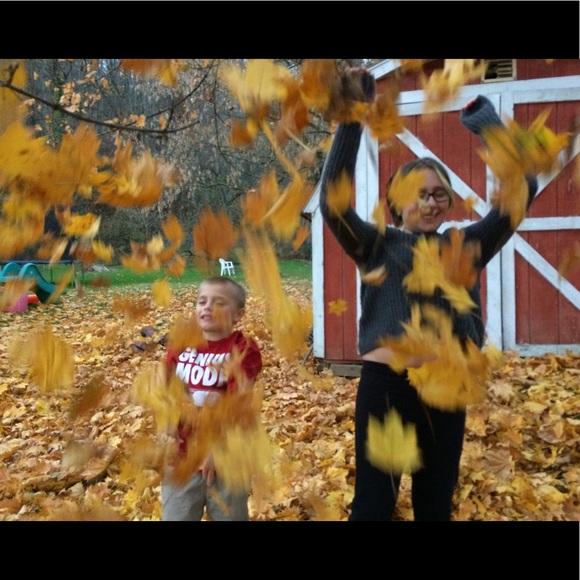 Profile Picture of Rachel Pitek (@rachelpitek) on Poshmark