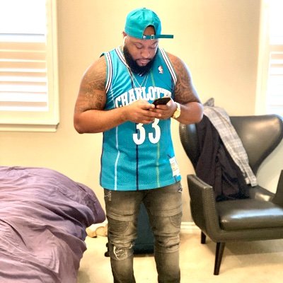 Profile Picture of Eric Tooley (@Etooley931) on Twitter