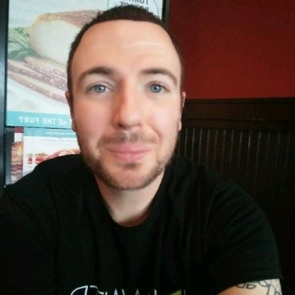 Profile Picture of Jeremy Holland (@jholland0309) on Poshmark
