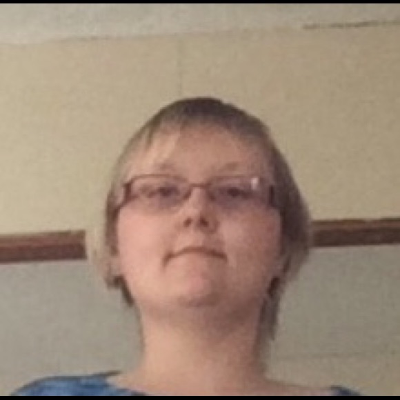 Profile Picture of Ariana Ruskey (@beadedbird) on Poshmark