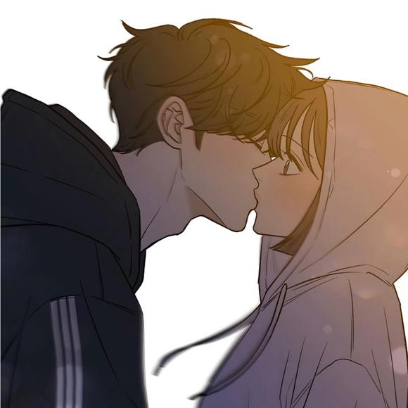 Profile Picture of Lindsey Auchenbach (@lindzfr) on Poshmark