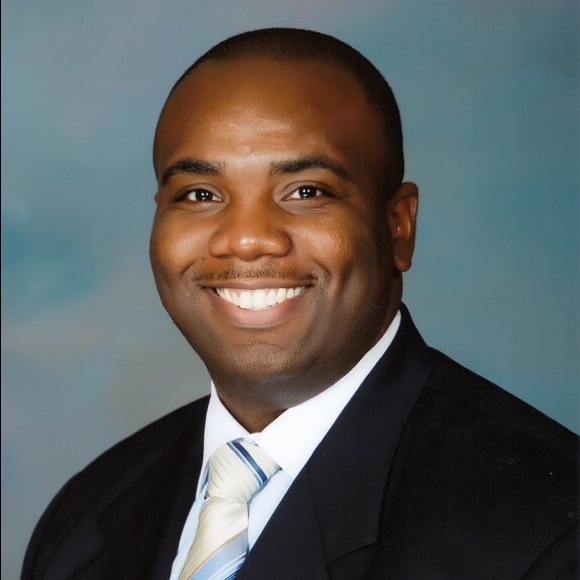 Profile Picture of Kenno Telfaire (@ktelfaire) on Poshmark