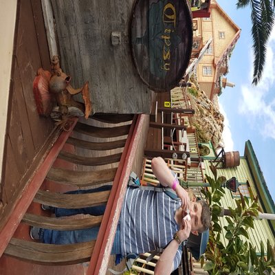 Profile Picture of Gabriel Howard (@GlobeTrotterRak) on Twitter