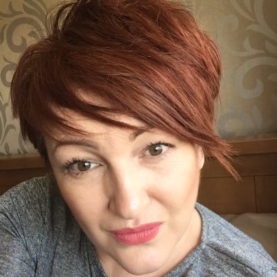 Profile Picture of Caroline Sim (@CarrieSim71) on Twitter