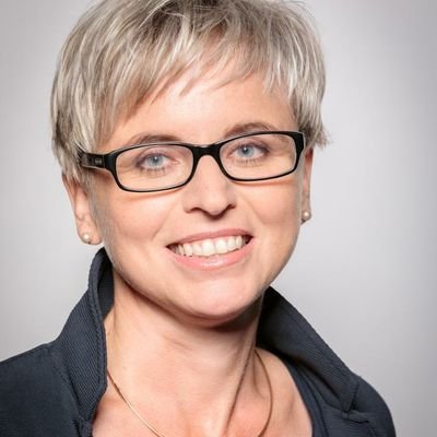 Profile Picture of Julia Bock-Schappelwein (@JSchappelwein) on Twitter