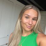 Profile Picture of 𝐋𝐢𝐬𝐚 𝐊ü𝐧𝐠 (@lisaannakung) on Instagram