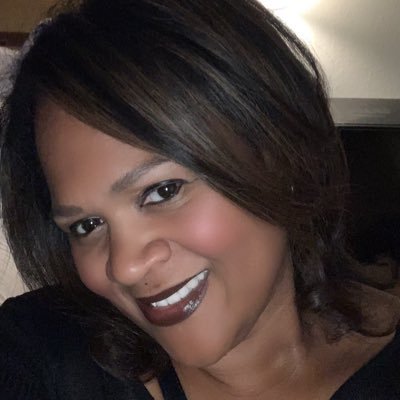 Profile Picture of Tera Peterson (@teraleigh73) on Twitter