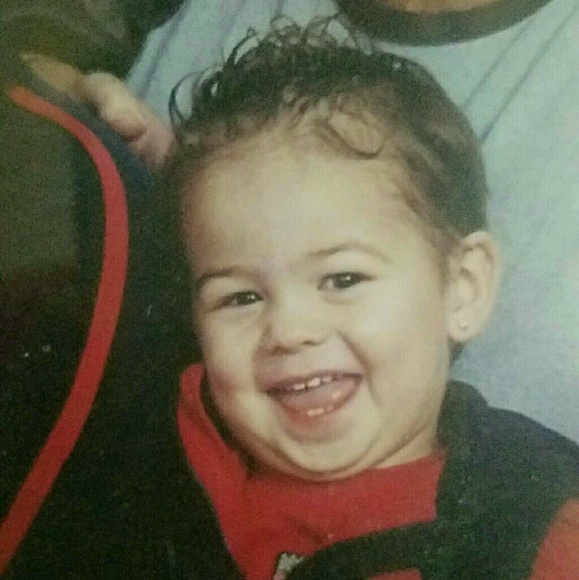 Profile Picture of Michael Benvenuti (@notmichaelb) on Poshmark