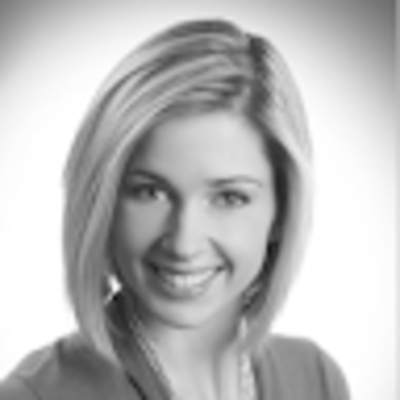 Profile Picture of Becky Aranibar (@beckyaranibar) on Poshmark