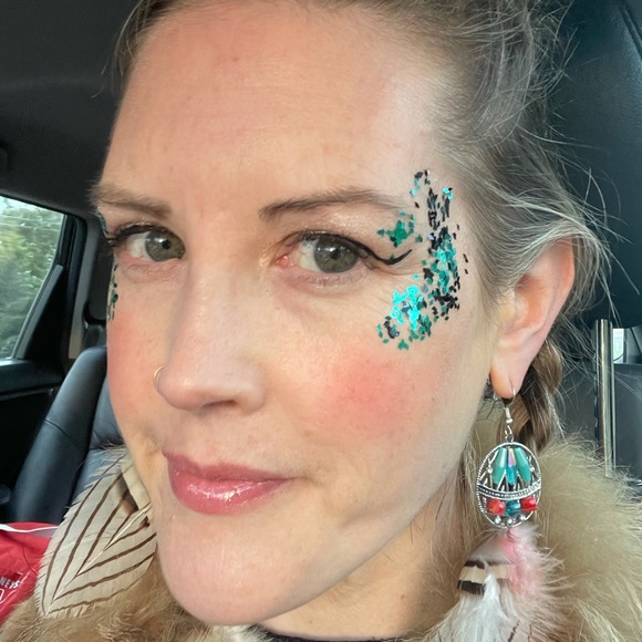 Profile Picture of Tamsyn Nettlefold (@everflow) on Poshmark
