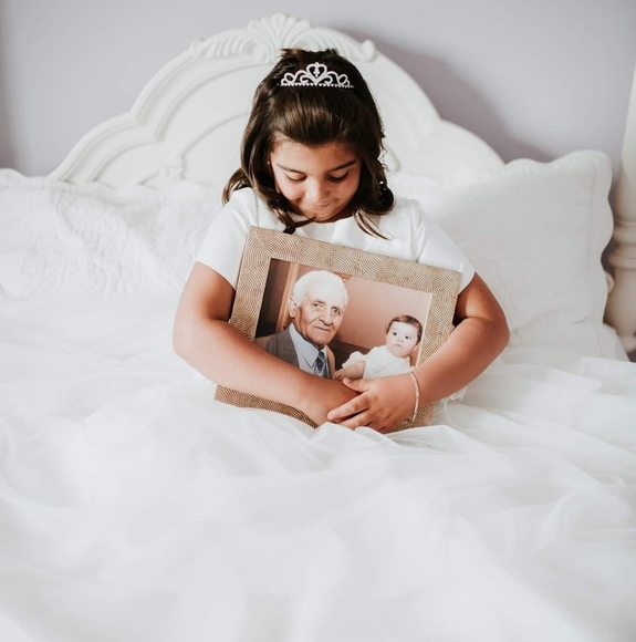 Profile Picture of Tina Minicozzi (@tinaminicozzi) on Poshmark