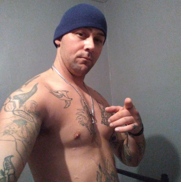 Profile Picture of Jeremiah Barker (@jpbarker29) on Poshmark