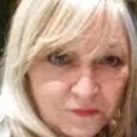 Profile Picture of Mary Kancer (@marykancer11) on Poshmark