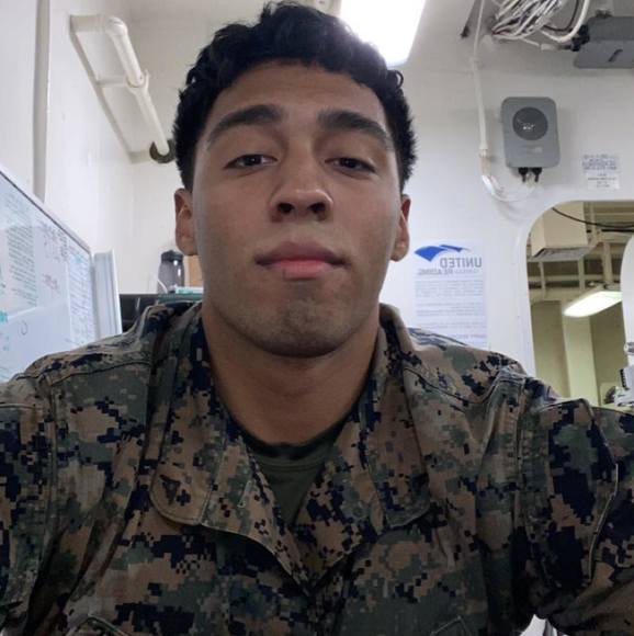 Profile Picture of Edwin Michaca (@emichaca) on Poshmark