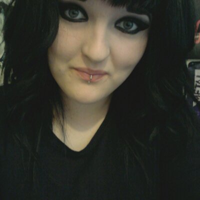 Profile Picture of Shanice Bailey (@neicey1610) on Twitter