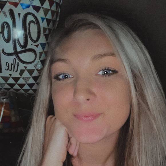Profile Picture of Cheyene Sorrells (@cheyenesorrells) on Poshmark