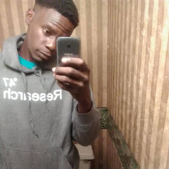 Profile Picture of Brandon Spells (@bspells3) on Poshmark