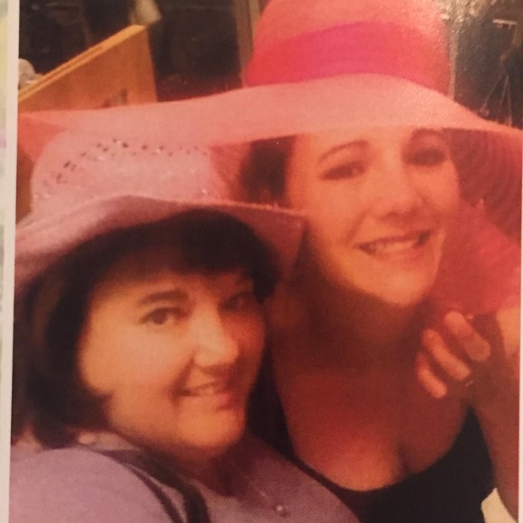 Profile Picture of Trish Loucks (@loucksp) on Poshmark