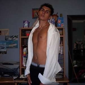 Profile Picture of Arin Pappas (@ellinas_4_lyf) on Myspace