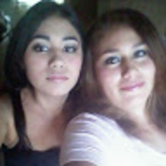 Profile Picture of Albina Gonzalez (@albina_g) on Poshmark