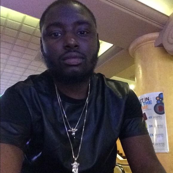 Profile Picture of Daniel Purnell (@dorneypark21) on Poshmark