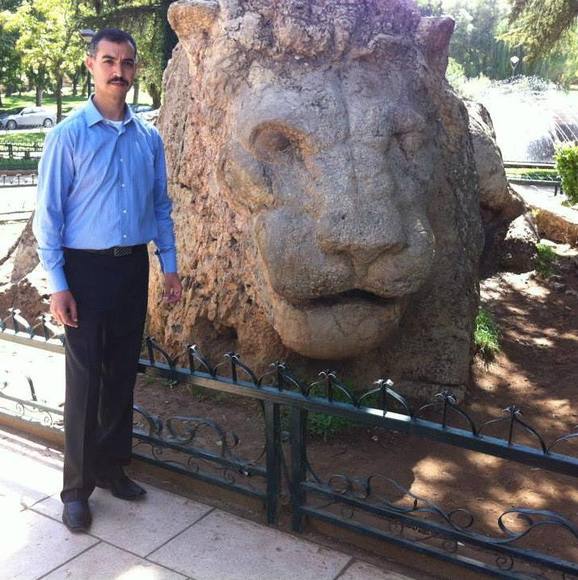 Profile Picture of Azzeddine Aghachoui (@azdn) on Poshmark