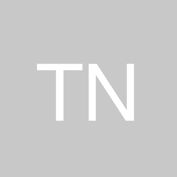 Tracey Neuwirth - Poshmark Profile Picture of Tracey Neuwirth (@tracey11966) on Poshmark