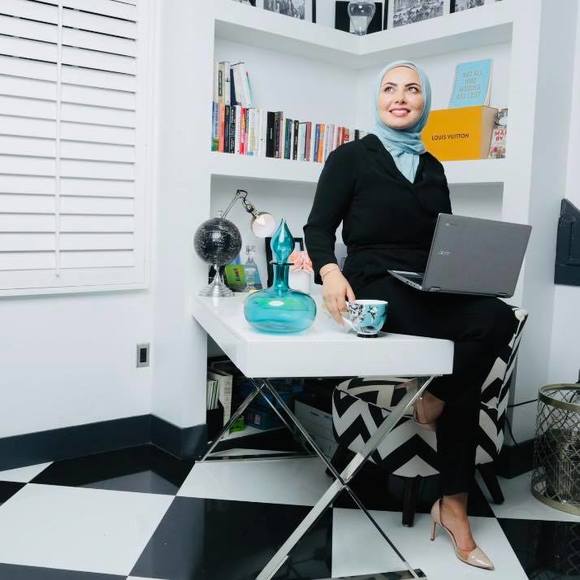 Profile Picture of Lulu Massri (@lulumassri) on Poshmark