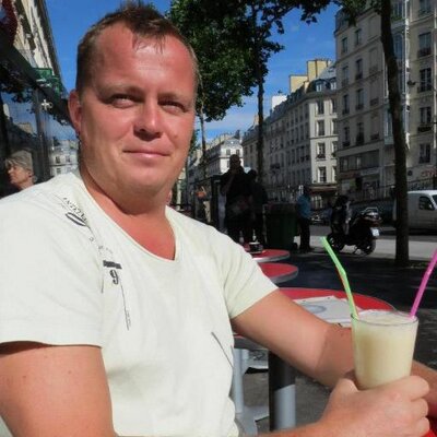 Robert Lind Larsen - Twitter Profile Picture of Robert Lind Larsen (@lind_larsen) on Twitter