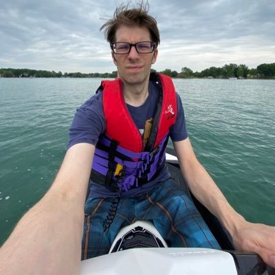 Profile Picture of THE JOE SHOW (Love DRONES) (@TheJoeShowRocks) on Twitter