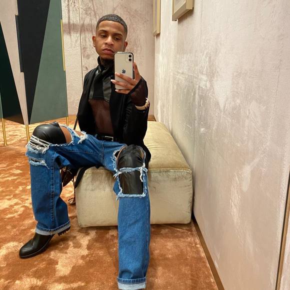 Profile Picture of Synquar Harston (@synquar) on Poshmark