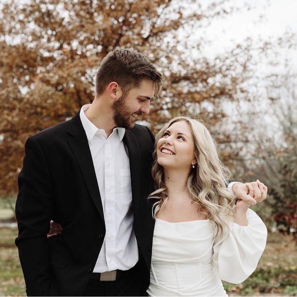 Profile Picture of Kelsey Benack (@benack_) on Poshmark