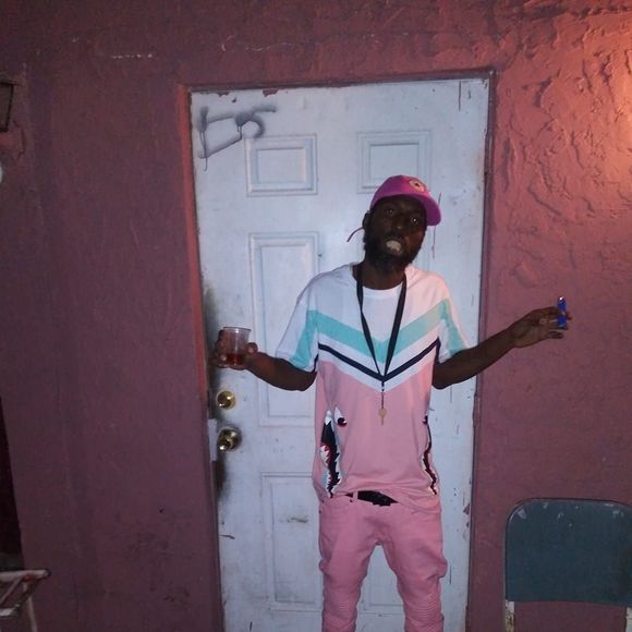 Profile Picture of Arvis Williams (@arviswilliams) on Poshmark